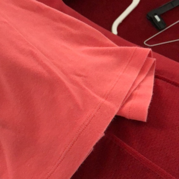 V-neck T shirt - Picture 3 of 4